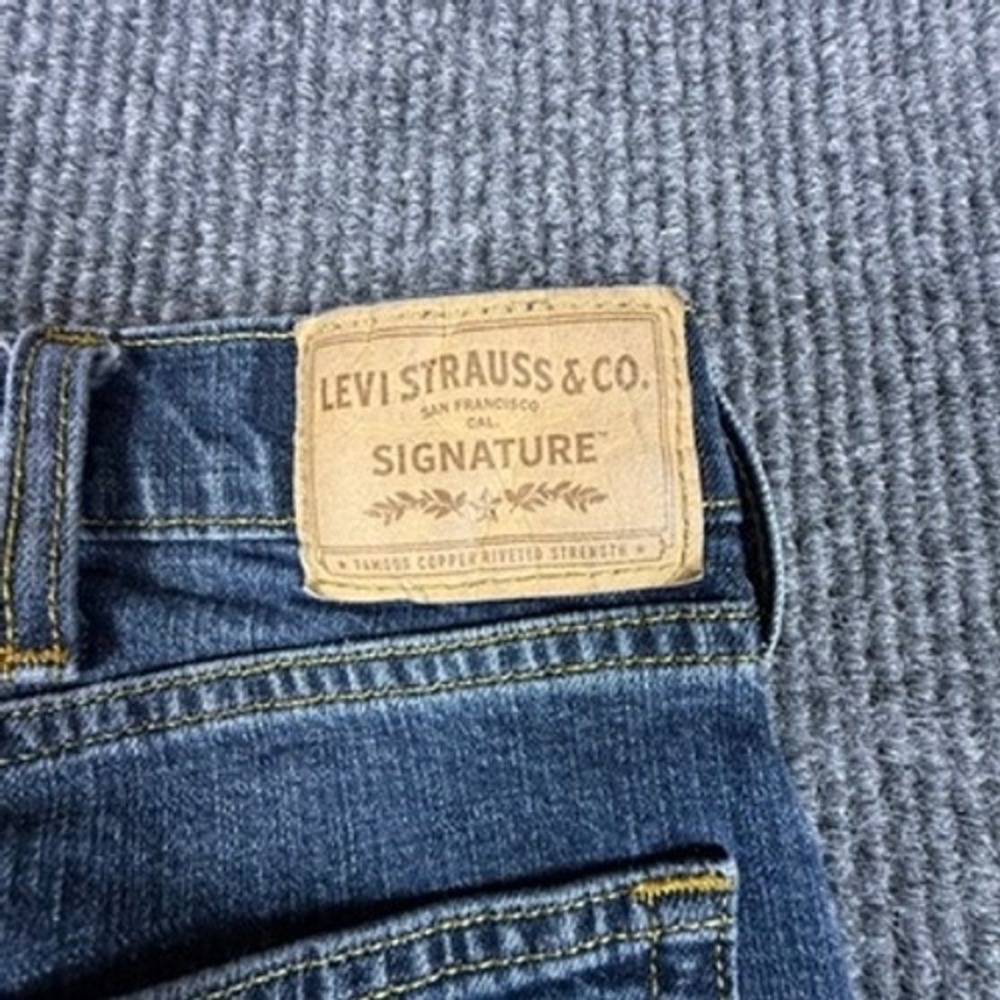 Levi‎ Strauss Signature Mens Bootcut Jeans Medium Wash Denim measures 36x30 - Picture 13 of 14